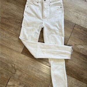 Abercrombie and Fitch High Rise Super Skinny Ankle White Floral Jeans Size 25